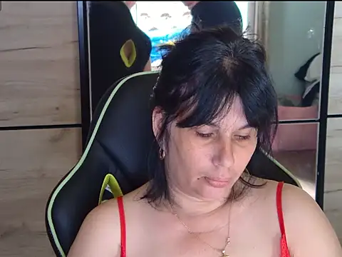 Snapshot of tess1980 chatting on June 1, 7:21 am tess1980 online show from June 1, 7:21 am