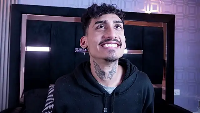 Dark Eros  online show from April 18, 4:05 am