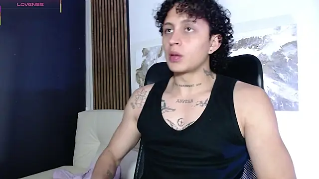 Snapshot of Jay_Taylor1_ chatting on February 26, 2:32 am Jay Taylor1 online show from February 26, 2:32 am