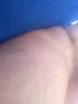 priscilaf online show from April 23, 2:52 pm