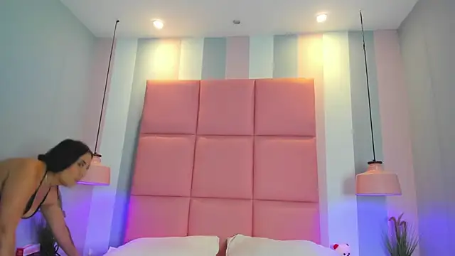 Ana MariaB online show from February 26, 5:45 pm