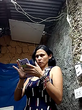 yuliitza4 online show from March 30, 10:22 pm