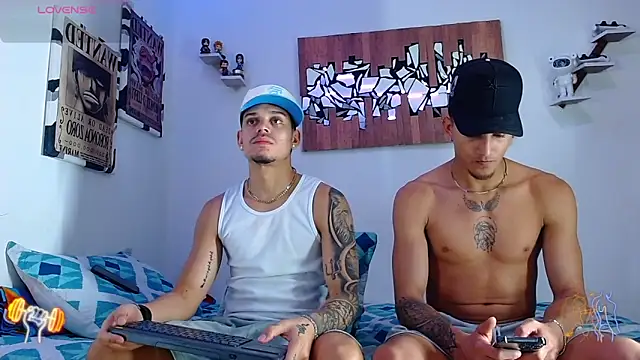 AdamsDvi online show from March 4, 1:44 am