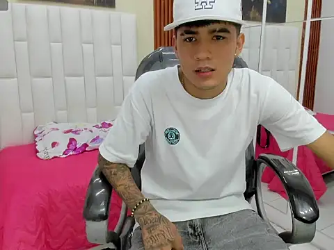 Thiago collinss online show from March 21, 9:40 pm