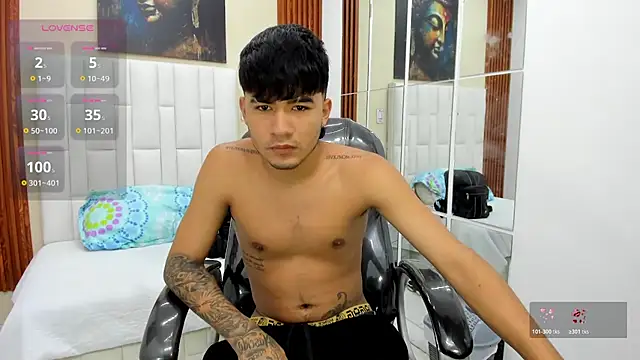 Snapshot of Thiago_collinss chatting on July 14, 11:10 pm Thiago collinss online show from July 14, 11:10 pm