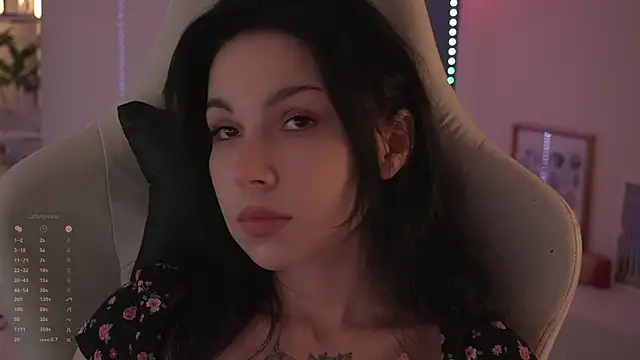 Akaruiiii online show from March 29, 10:10 pm