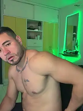 Snapshot of amon_1998 chatting on February 27, 10:21 pm amon 1998 online show from February 27, 10:21 pm