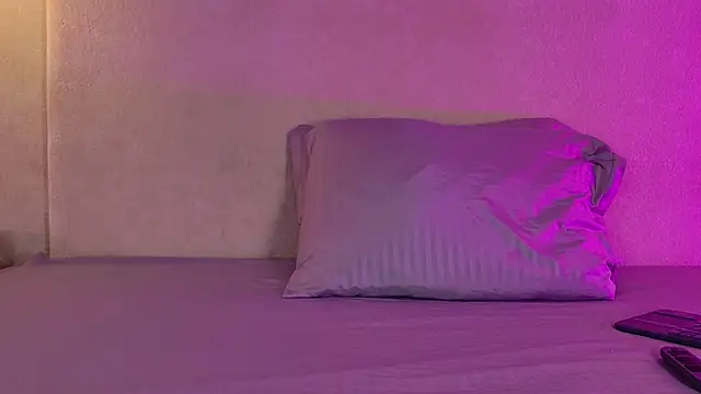 Julietaa Vegaa online show from February 25, 1:10 pm