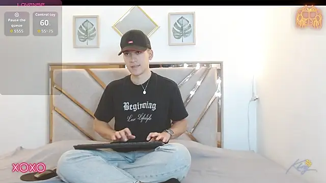 oliver   saint online show from March 28, 11:15 pm