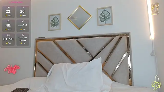 oliver   saint online show from April 5, 11:24 pm