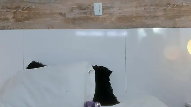 Nikol Lopez  online show from April 12, 11:04 am