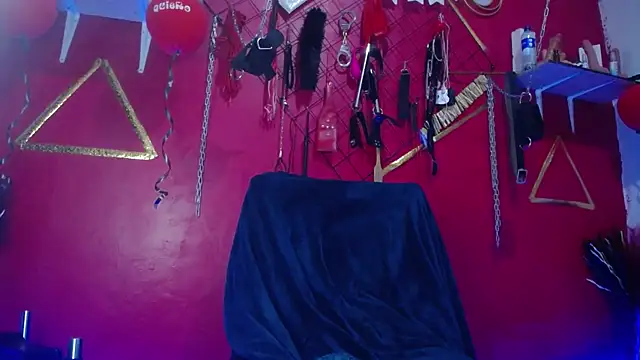 Snapshot of Angel_Hot_4 chatting on March 3, 1:12 am Angel Hot 4 online show from March 3, 1:12 am