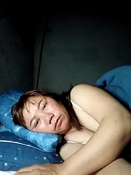 lyly sexx online show from March 29, 10:10 pm