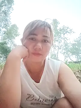 lyly sexx online show from April 17, 10:46 pm