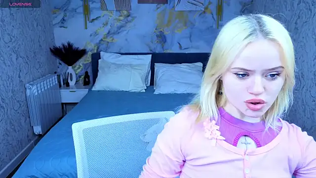 Tessa Ashe online show from April 5, 9:17 am