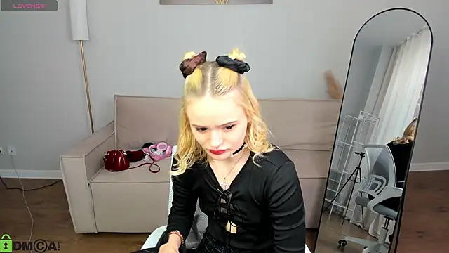 Tessa Ashe online show from April 13, 9:37 am