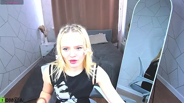 Tessa Ashe online show from April 15, 9:27 am