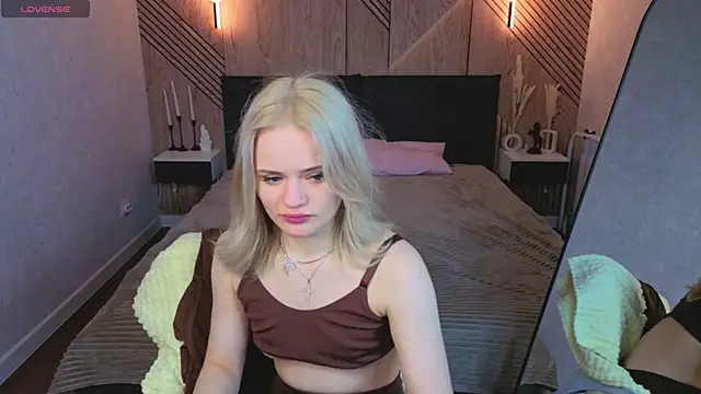 Tessa Ashe online show from May 25, 5:19 pm