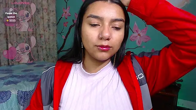 NoelleVireaux online show from March 10, 11:37 am