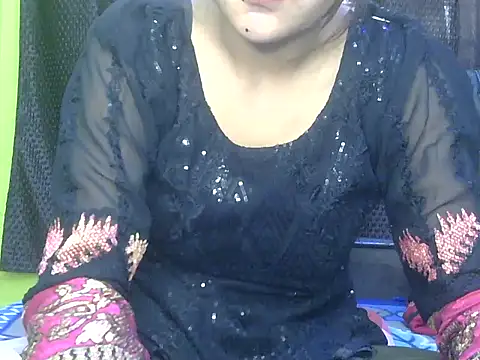 Snapshot of Aani_0 chatting on March 2, 4:36 am Aani 0 online show from March 2, 4:36 am