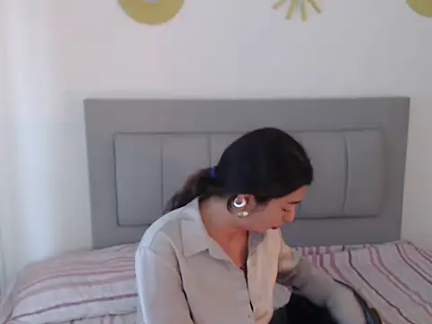 Julietaamado online show from April 17, 4:10 pm