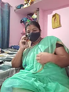Snapshot of tamil_lathikaaa chatting on May 22, 8:32 am tamil lathikaaa online show from May 22, 8:32 am