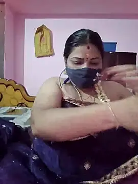 Snapshot of tamil_lathikaaa chatting on May 28, 6:49 pm tamil lathikaaa online show from May 28, 6:49 pm