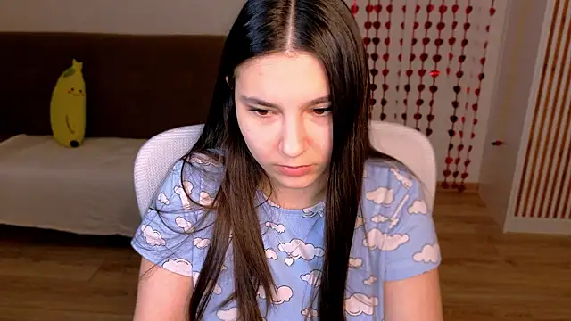 Snapshot of Ari_Grend chatting on March 1, 2:13 am Ari Grend online show from March 1, 2:13 am