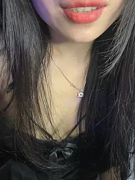 Tinn tin online show from April 19, 6:10 pm