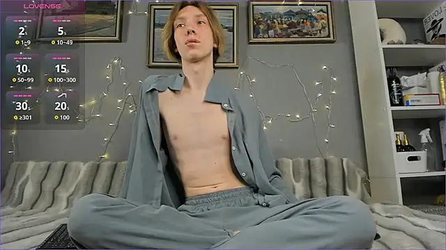 SilverFeral online show from April 7, 5:52 am