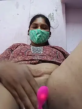 Snapshot of sexyladdupilla chatting on May 9, 7:13 am sexyladdupilla online show from May 9, 7:13 am