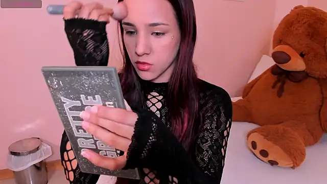 raquel mooon online show from March 12, 4:57 pm