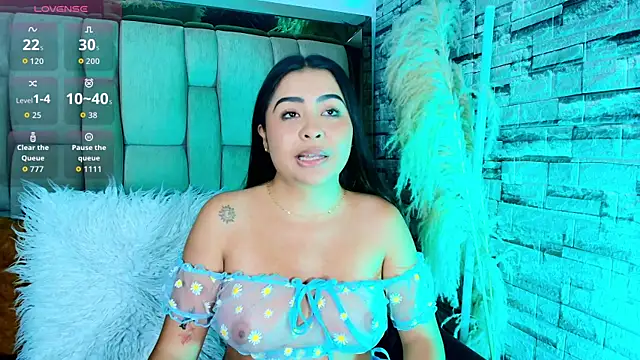 Ariia Monroee online show from June 7, 2:05 am