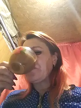 Snapshot of Belowa7364 chatting on February 25, 6:39 pm Belowa7364 online show from February 25, 6:39 pm