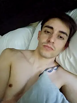 Snapshot of gastontwink chatting on February 28, 6:36 am gastontwink online show from February 28, 6:36 am