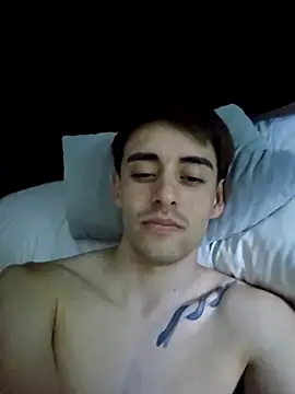 Snapshot of gastontwink chatting on March 2, 5:19 am gastontwink online show from March 2, 5:19 am