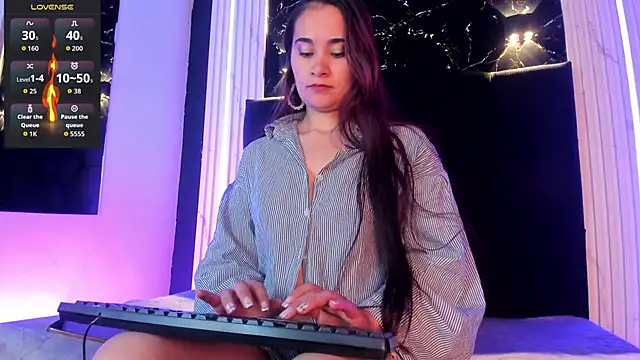  Macadamiia  online show from March 23, 12:09 pm