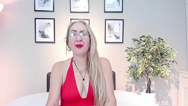 Victoria Firee online show from April 11, 1:04 pm