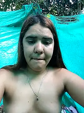 Snapshot of single_kitten chatting on March 1, 12:51 pm single kitten online show from March 1, 12:51 pm