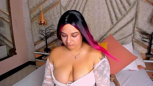 EmeelyMuller online show from May 21, 4:41 am