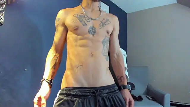 DanteLuxx online show from March 4, 3:01 am