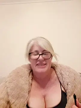 FlirtyFleur-x online show from March 29, 12:43 am