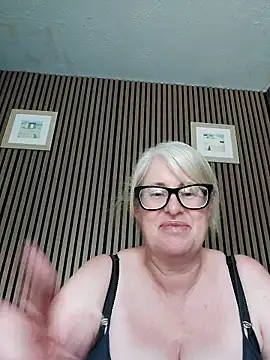 Snapshot of FlirtyFleur-x chatting on May 30, 1:08 pm FlirtyFleur-x online show from May 30, 1:08 pm