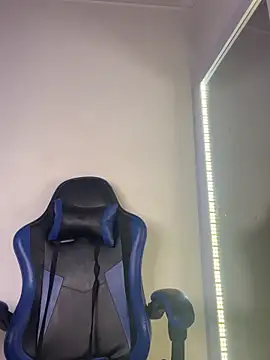 Maddie 7 online show from April 5, 3:04 am