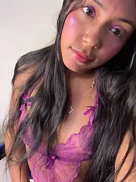 Maddie 7 online show from April 11, 2:49 am