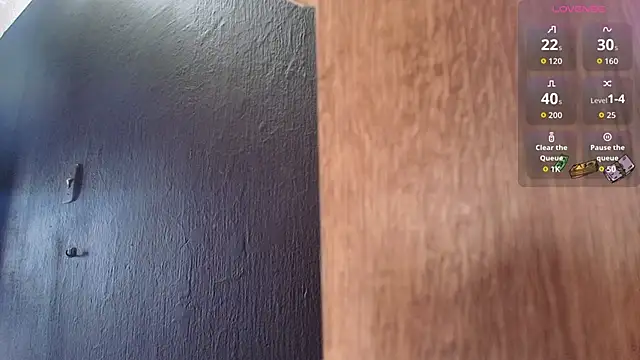 softnicol  online show from April 10, 9:52 pm