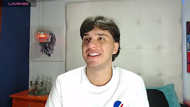 EXCLUSIVE8 online show from March 24, 5:01 am