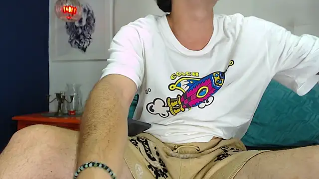 EXCLUSIVE8 online show from March 29, 4:45 am