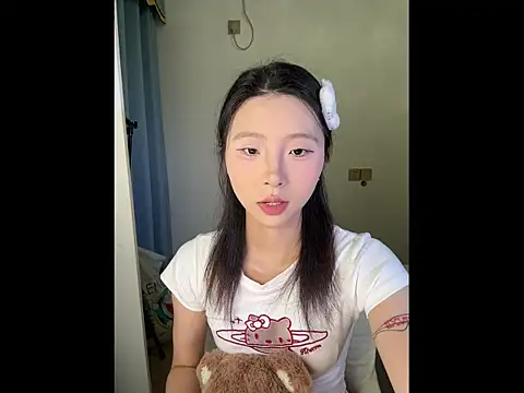 Y--F--LOVE online show from April 2, 2:37 pm