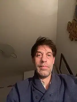 Alessandro7979 online show from March 19, 1:53 am